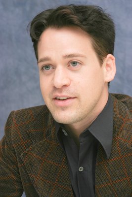 T.R. Knight Poster Z1G593401