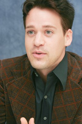 T.R. Knight Poster Z1G593407