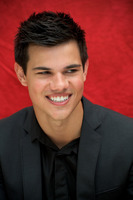 Taylor Lautner hoodie #1033574