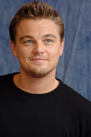 Leonardo DiCaprio Sweatshirt #1034301