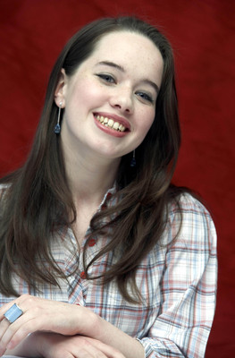 Anna Popplewell Mouse Pad Z1G608496