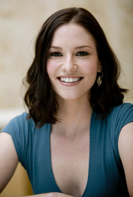 Chyler Leigh - Greys Anatomy Press Conference x4 HQ Poster Z1G614047