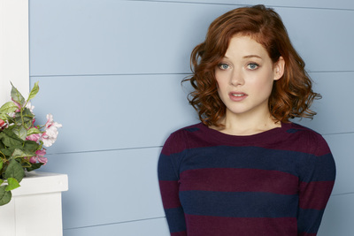 Jane Levy Poster Z1G631783