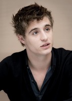 Max Irons Mouse Pad Z1G640842