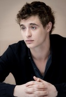 Max Irons Poster Z1G640848