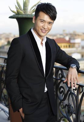 Wallace Chung Mouse Pad Z1G644799
