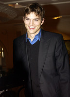 Ashton Kutcher hoodie #1083438
