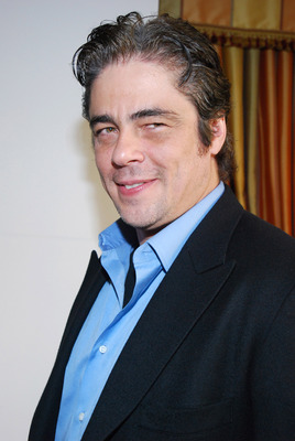 Benicio Del Toro Poster Z1G645667