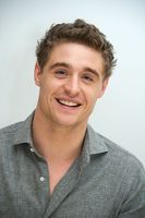 Max Irons Poster Z1G663623