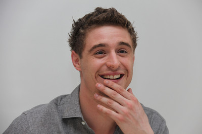 Max Irons Poster Z1G668332