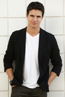 Robbie Amell Poster Z1G674208