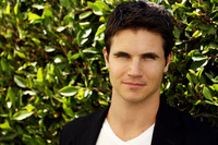Robbie Amell Mouse Pad Z1G674213