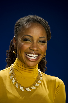 Shanola Hampton mug #Z1G675936