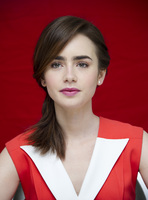 Lily Collins Poster Z1G681950
