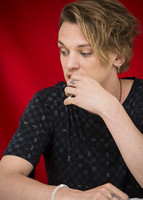 Jamie Campbell Bower Poster Z1G685198