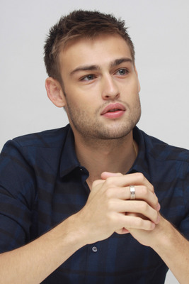 Douglas Booth Mouse Pad Z1G685223