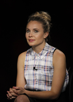 Leah Pipes Poster Z1G693073