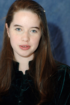 Anna Popplewell Poster Z1G715219