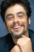 Benicio Del Toro Poster Z1G720379