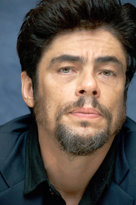 Benicio Del Toro Poster Z1G720382