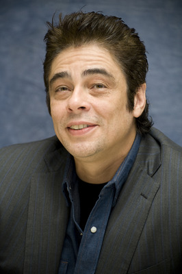 Benicio Del Toro Poster Z1G733832