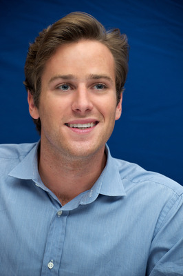 Armie Hammer Poster Z1G733925