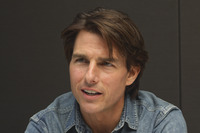 Tom Cruise Longsleeve T-shirt #1219264