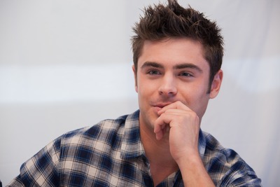 Zac Efron Poster Z1G763651