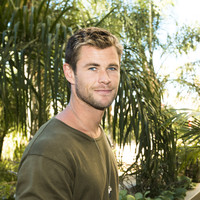 Chris Hemsworth hoodie #1230019