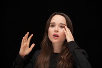 Ellen Page Poster Z1G765497