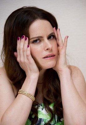 Emily Hampshire Poster Z1G766067