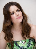 Emily Hampshire Poster Z1G766078