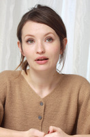 Emily Browning Poster Z1G767518