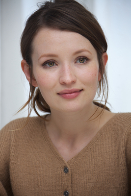 Emily Browning Poster Z1G767527