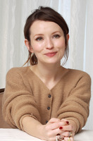 Emily Browning Poster Z1G767528