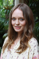 Laura Haddock Longsleeve T-shirt #1235460