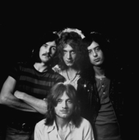 Led Zeppelin Longsleeve T-shirt #1290966
