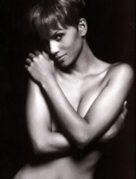 Halle Berry Poster Z1G79637