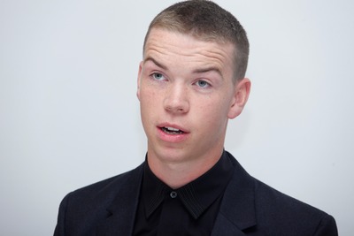 Will Poulter Mouse Pad Z1G838244