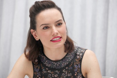 Daisy Ridley tote bag