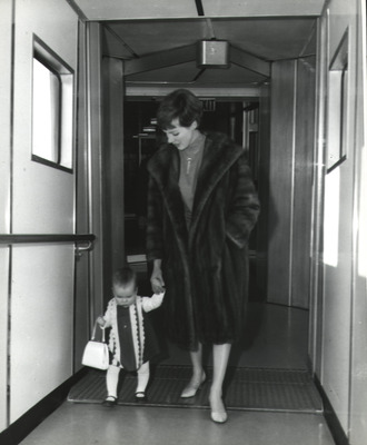 Julie Andrews tote bag #Z1G845601