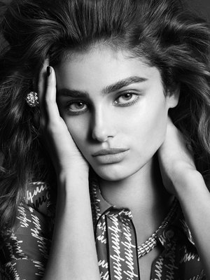 Taylor Hill Poster Z1G848378