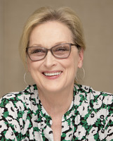 Meryl Streep Longsleeve T-shirt #1382047