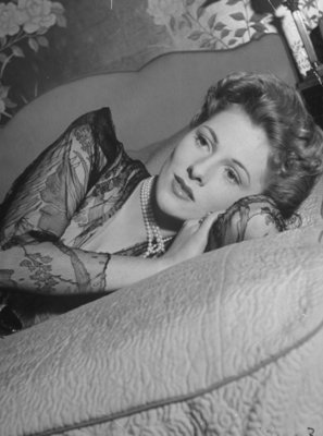 Joan Fontaine Mouse Pad Z1G914596