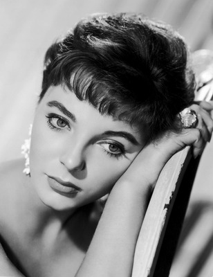 Joan Collins Poster Z1G934468