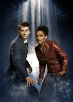 "Doctor Who" movie poster (2005) Sweatshirt #749010