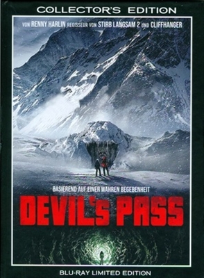 The Dyatlov Pass Incident movie posters (2013) Mouse Pad MOV_1839365