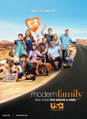 Modern Family movie poster (2009) calendar