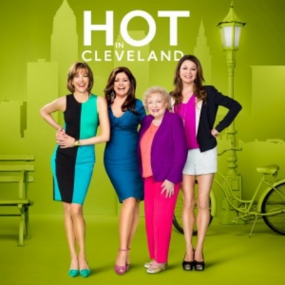 Hot in Cleveland movie poster (2010) Mouse Pad MOV_6694e268