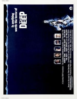 The Deep movie poster (1977) Sweatshirt